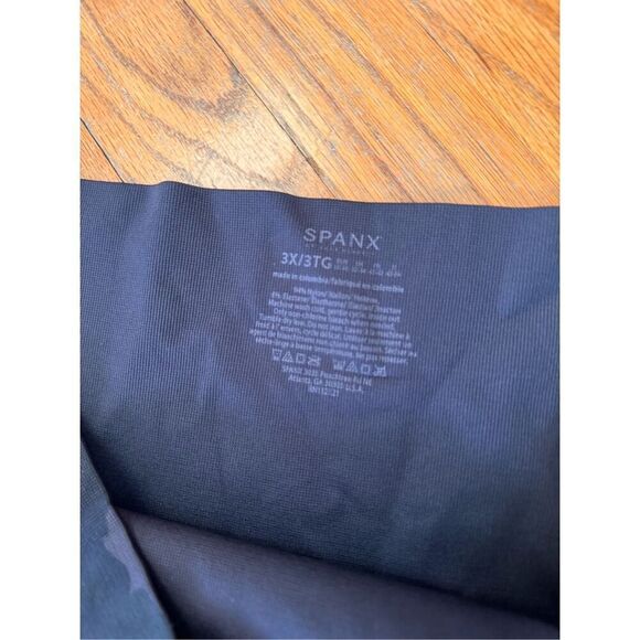 NWOT SPANX Look at Me Now Black Camo Leggings 3XL - Picture 10 of 12